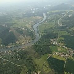 Flugwegposition um 10:19:09: Aufgenommen in der Nähe von Okres Ústí nad Labem, Tschechien in 1690 Meter